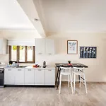 Sunnyvillas: 4br Seafront Villa*private Pool*bw44 Willa
